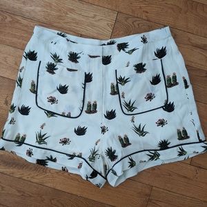 Top Shop Cactus Print White Short Sz 6